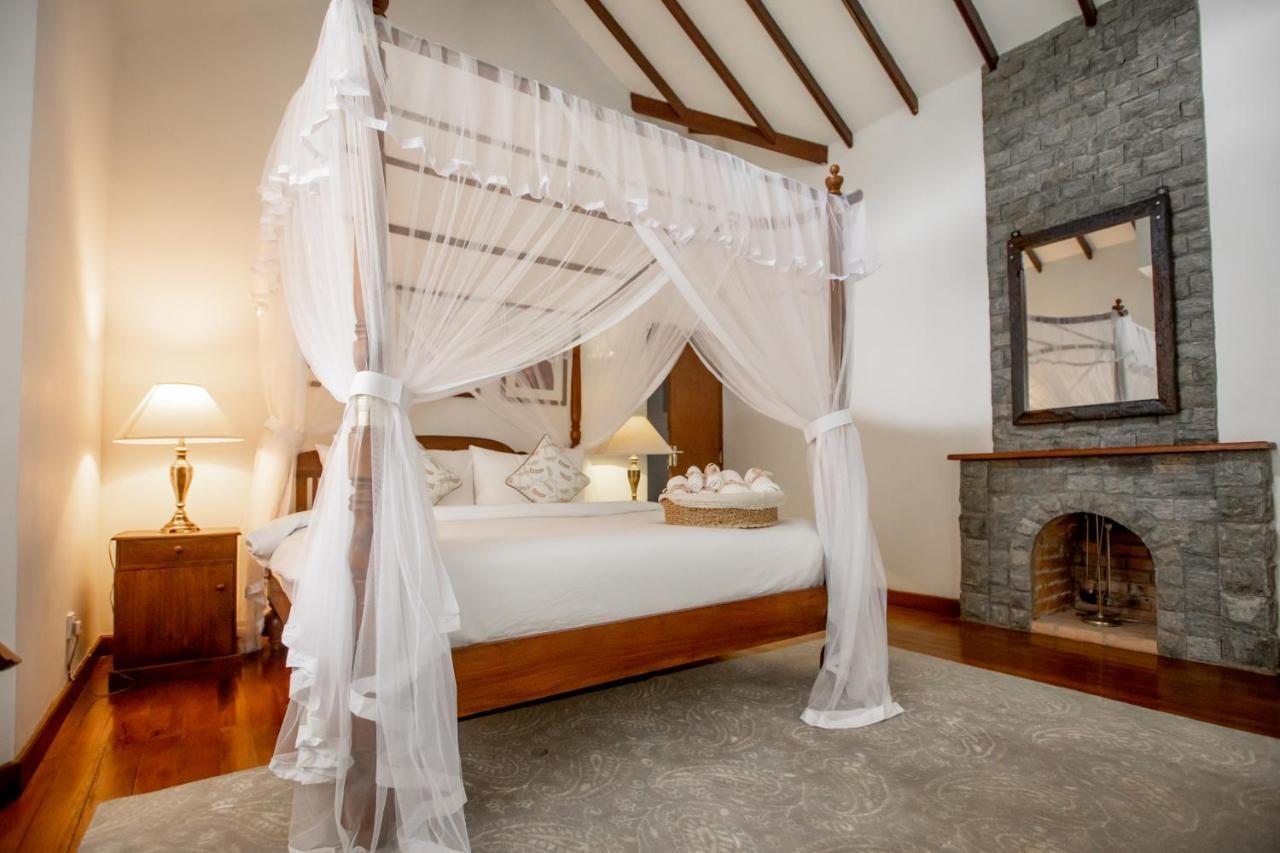 Manuel Manor Hotel Labugolla Luaran gambar