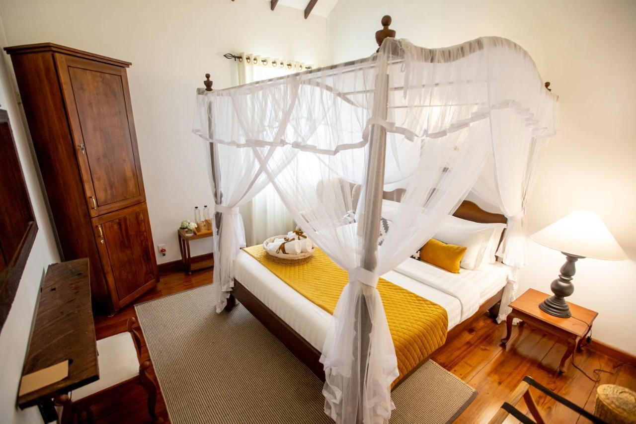 Manuel Manor Hotel Labugolla Luaran gambar