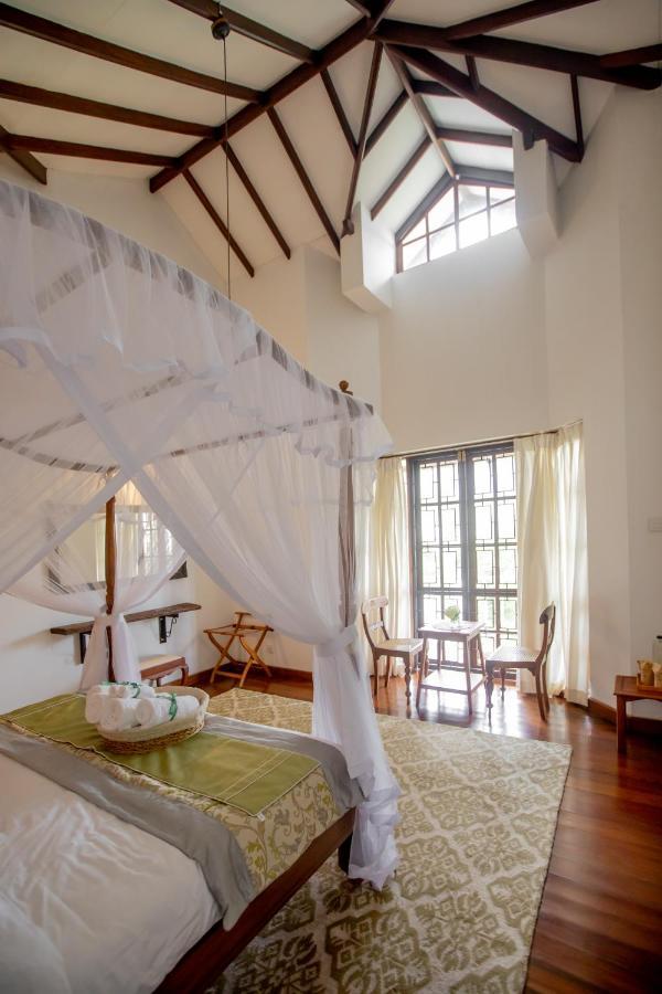 Manuel Manor Hotel Labugolla Luaran gambar